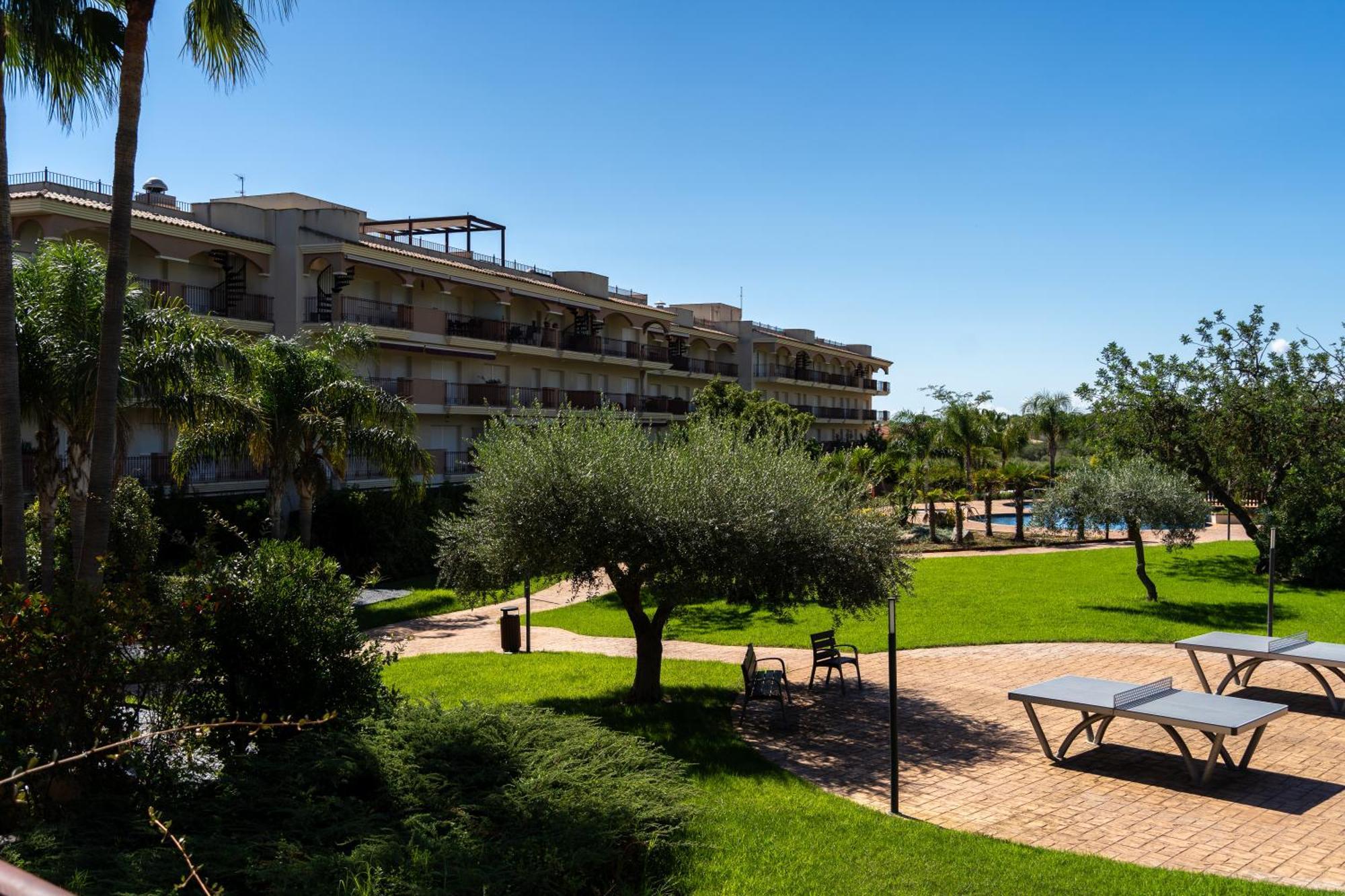 Golden Beach Apartamentos Sant Carles De La Rapita Ngoại thất bức ảnh