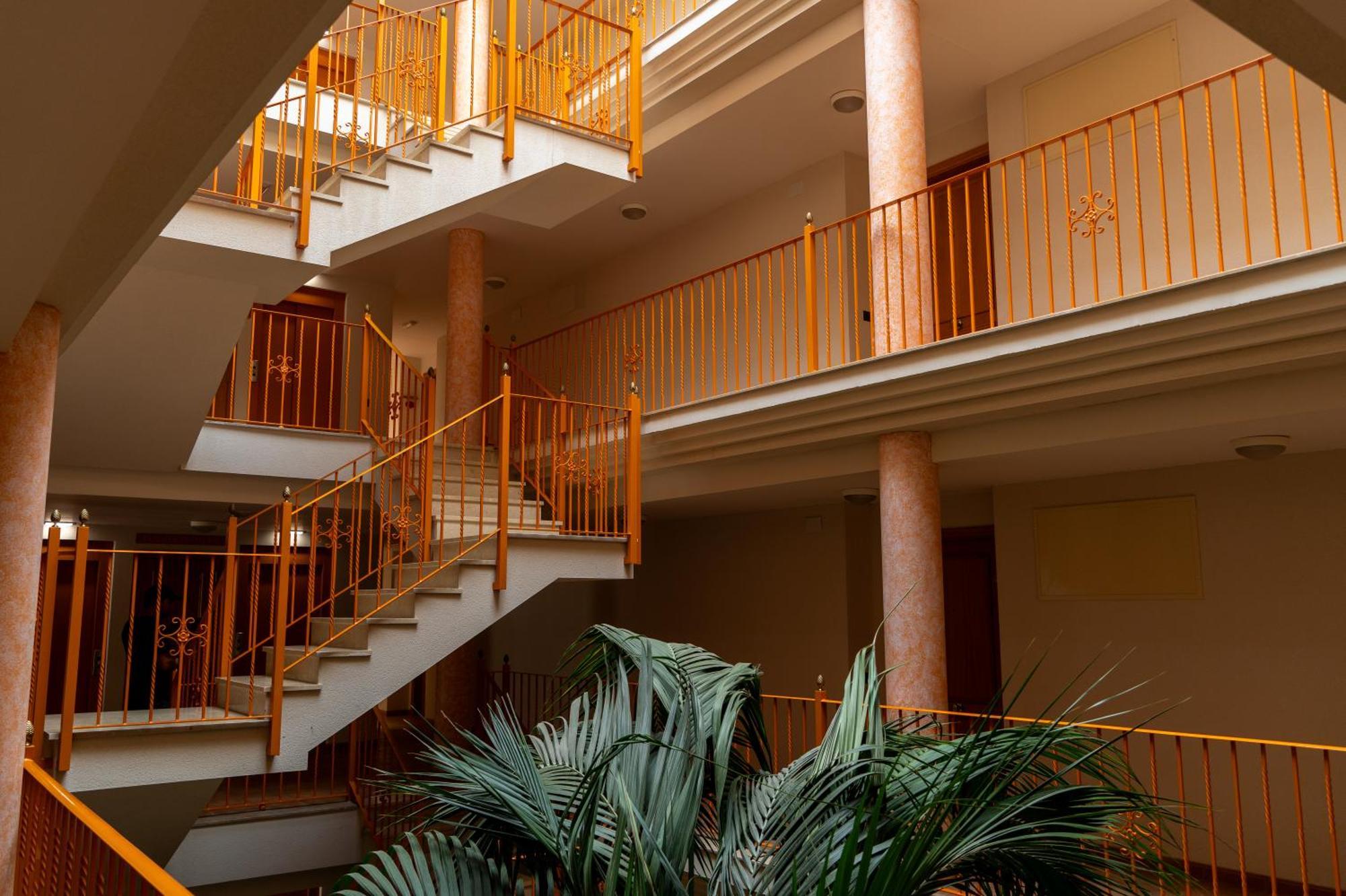Golden Beach Apartamentos Sant Carles De La Rapita Ngoại thất bức ảnh