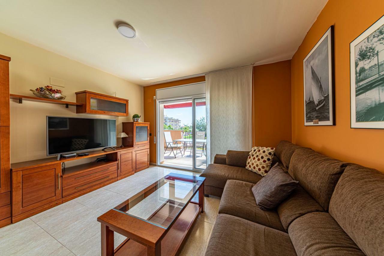 Golden Beach Apartamentos Sant Carles De La Rapita Ngoại thất bức ảnh